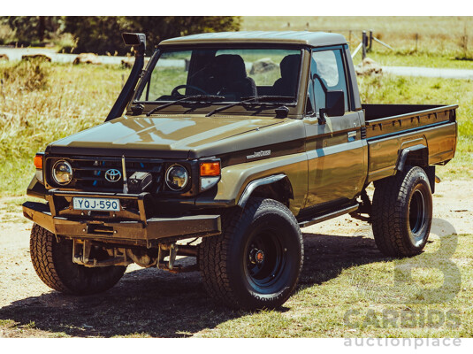 9/1985 Toyota Landcruiser (4x4) HJ75RP 2d C/Chas Green Diesel 4.0L