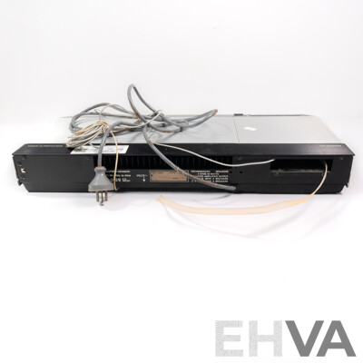 Retro Bang & Olufson of Denmark Beomaster 2200 FM Receiver