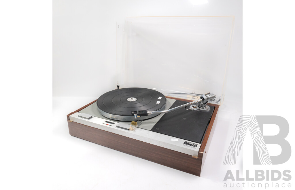 Retro Thorens TD 125 Turntable with 12 Inch SME Tonearm