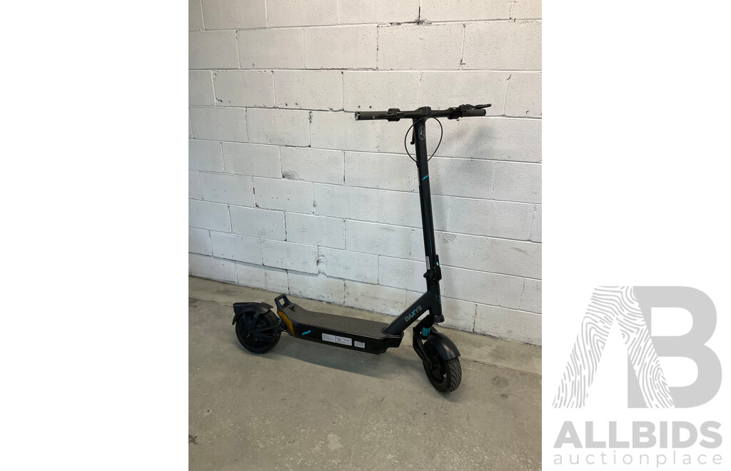 DAXYS Electric Scooter