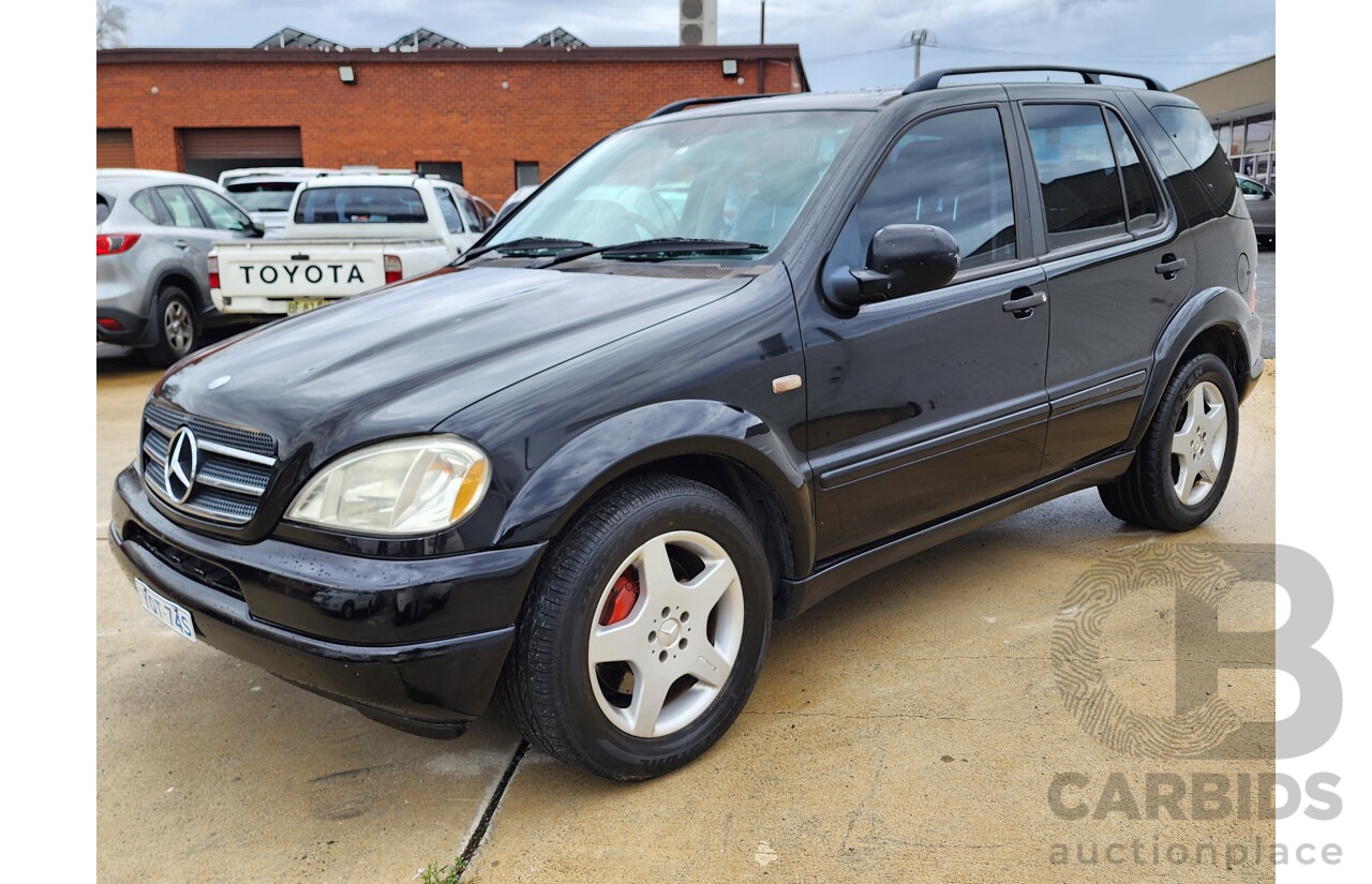 6/2001 Mercedes-Benz ML 55 AMG (4x4) W163 4d Wagon Black 5.4L