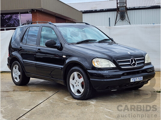 6/2001 Mercedes-Benz ML 55 AMG (4x4) W163 4d Wagon Black 5.4L