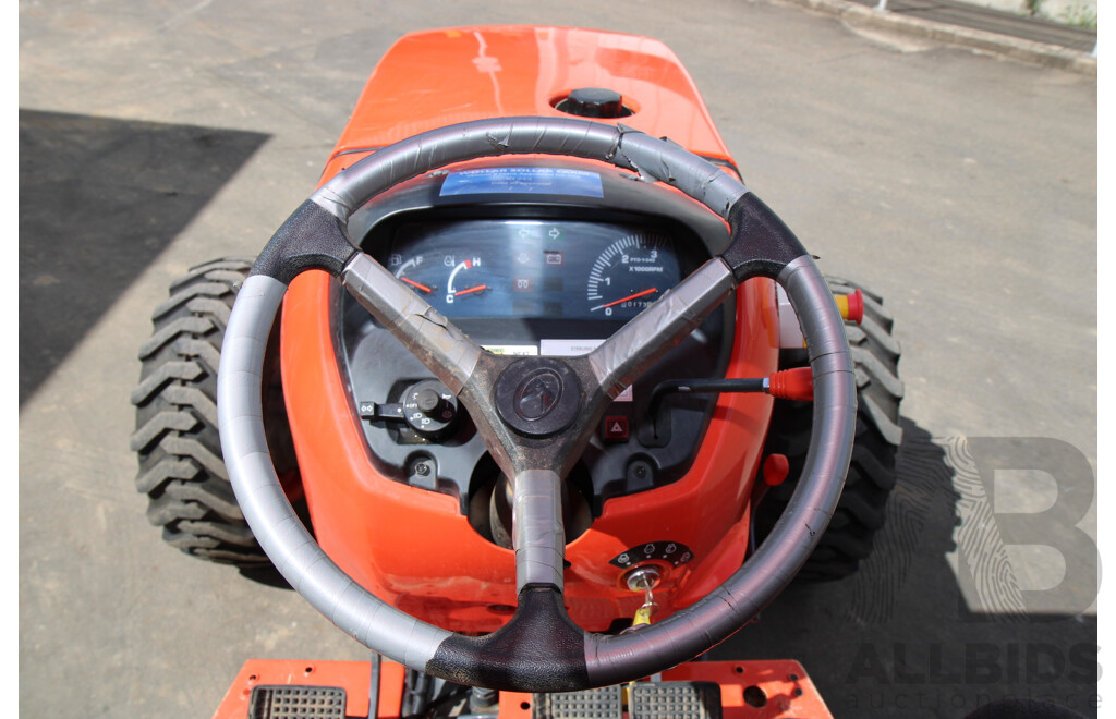 circa 2022 Kubota MX500D HST Tractor