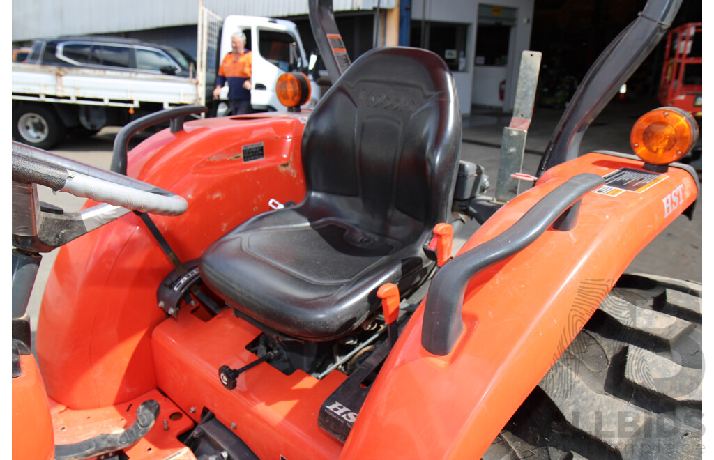 circa 2022 Kubota MX500D HST Tractor