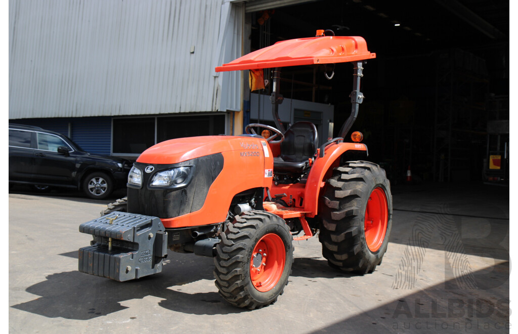 circa 2022 Kubota MX500D HST Tractor