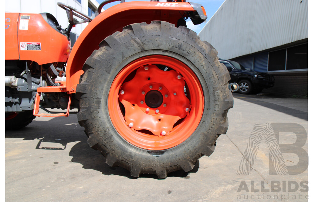 circa 2022 Kubota MX500D HST Tractor