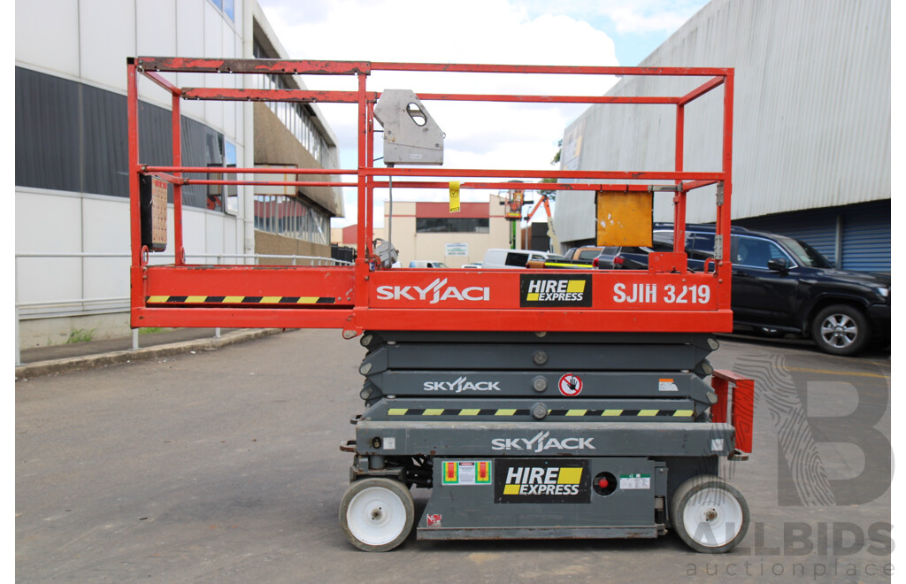 2016 Skyjack SJ111-3219 5.8m Scissor Lift