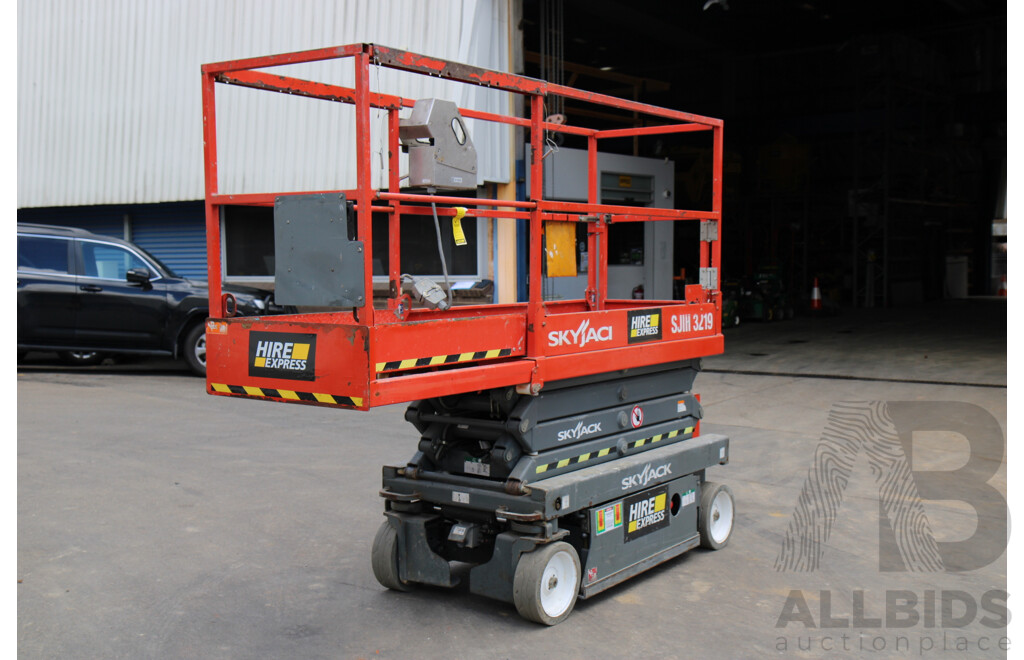 2016 Skyjack SJ111-3219 5.8m Scissor Lift