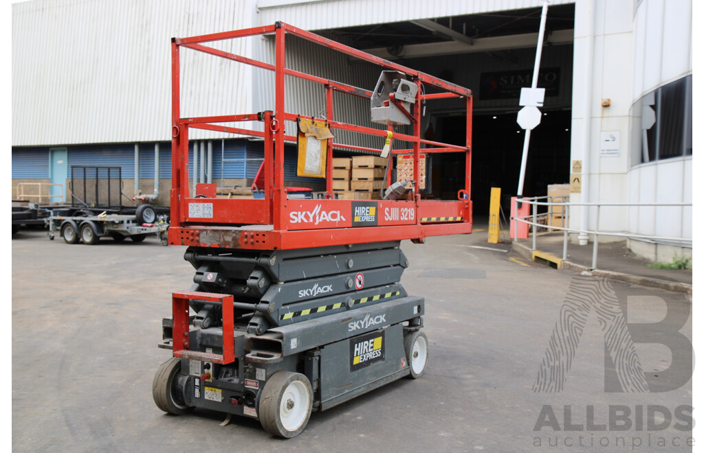 2016 Skyjack SJ111-3219 5.8m Scissor Lift