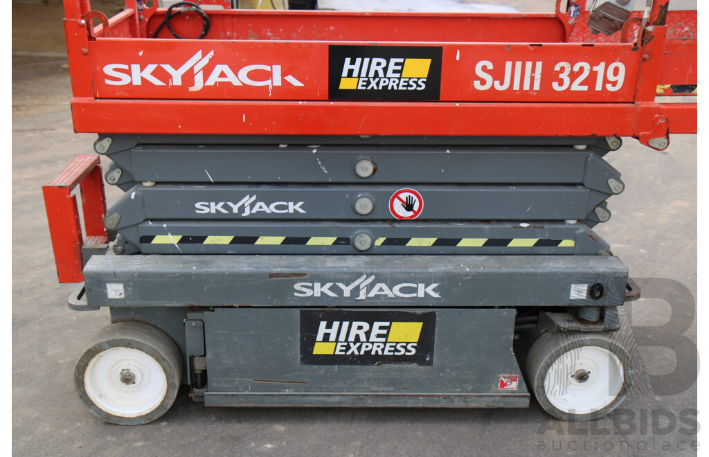 2016 Skyjack SJ111-3219 5.8m Scissor Lift