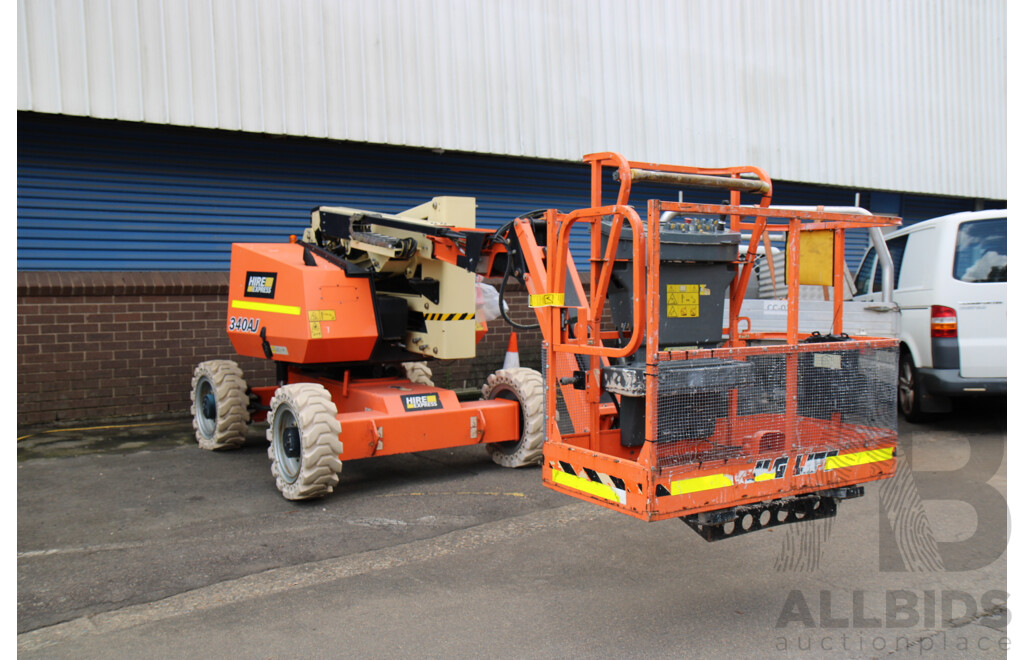 2017 JLG 340AJ 10.4M Diesel Boomlift