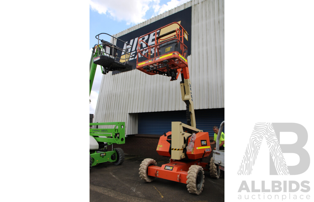 2017 JLG 340AJ 10.4M Diesel Boomlift