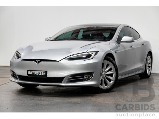 10/2017 Tesla Model S 75D (AWD) 4d Hatchback Silver Metallic Dedicated Electric EV 245kw