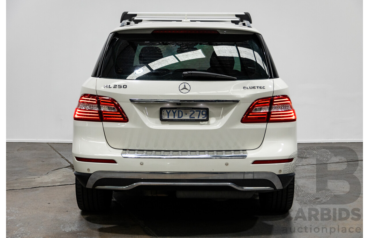 5/2012 Mercedes-Benz ML250 CDI Bluetec (4x4) 166 4d Wagon Calcite White Turbo Diesel 2.1L