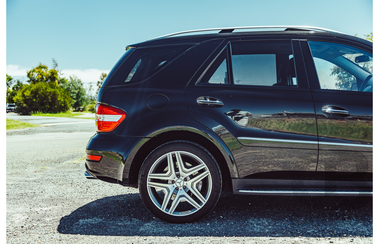 7/2010 Mercedes Benz ML63 AMG (4x4) W164 09 Upgrade 4d Wagon Obsidian Black Metallic V8 6.2L