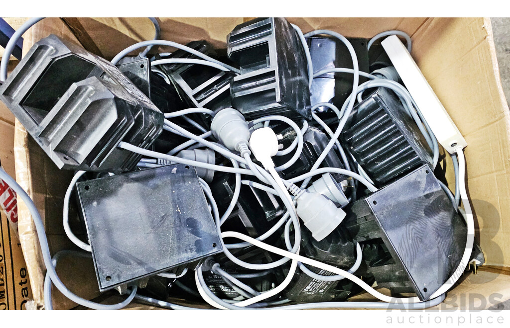 Assorted Lot of Light Fixtures