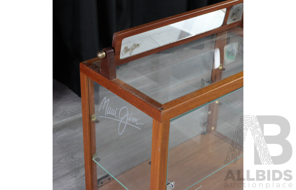 Point of Sale Glass Sunglass Display Case