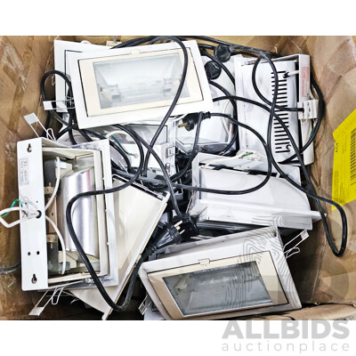 Assorted Lot of Light Fixtures
