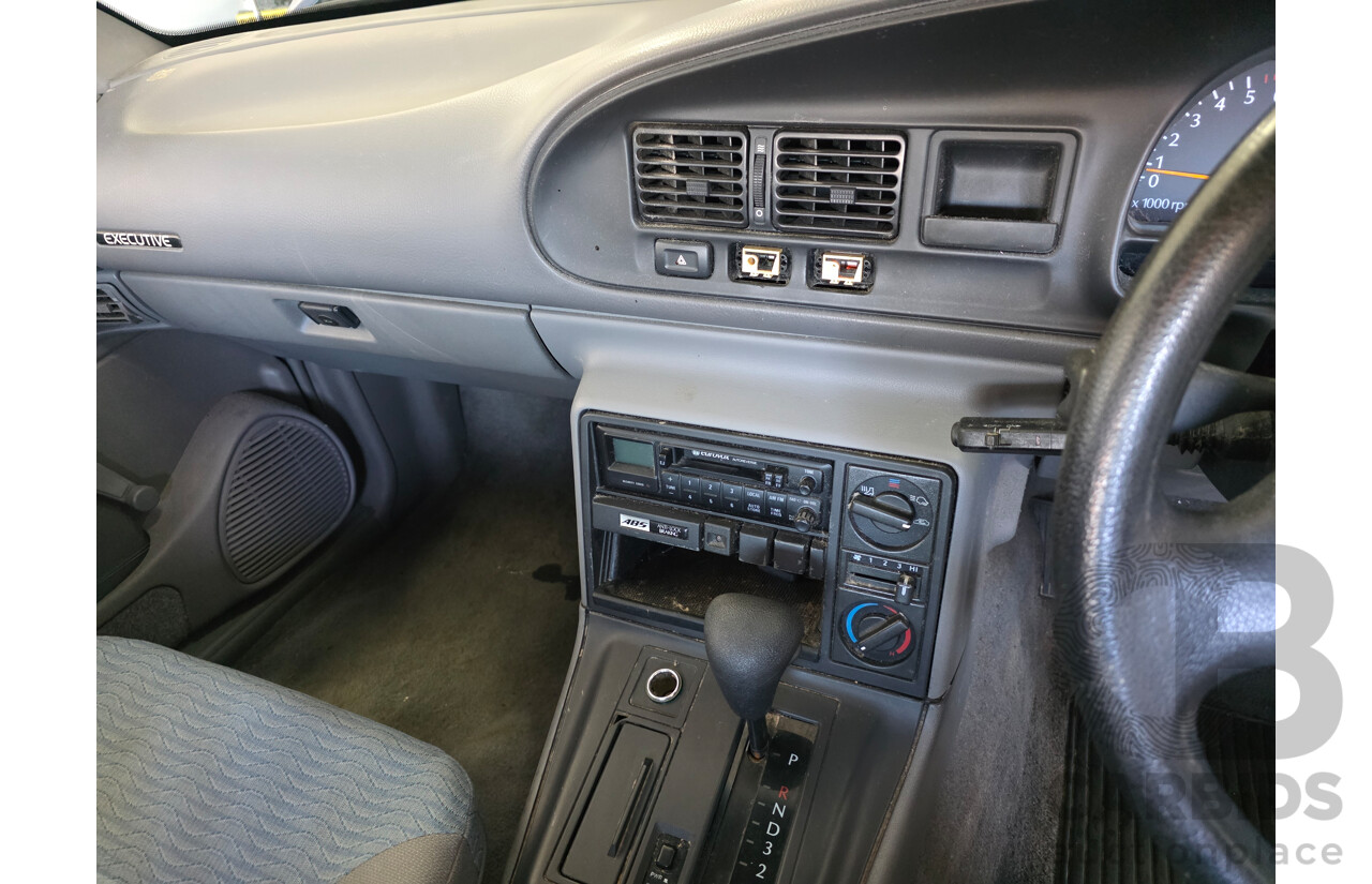 10/1993 Holden Commodore Executive VR 4d Wagon Blue 3.8L