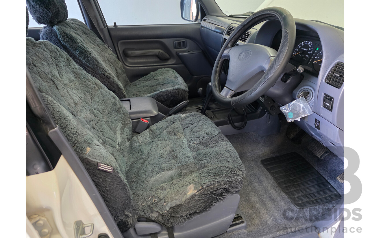 11/1998 Toyota Landcruiser Prado GXL (4x4) VZJ95R 4d Wagon White 3.4L - 7 seater