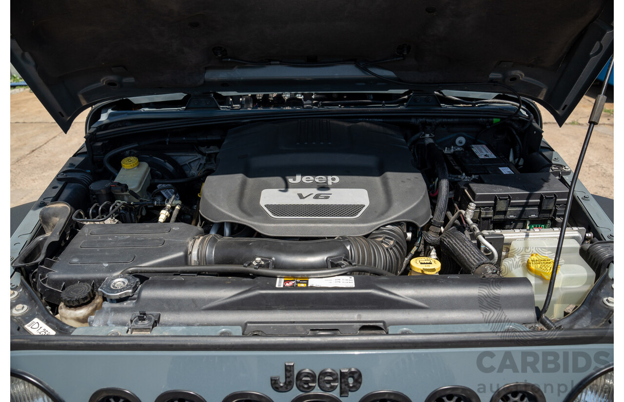 4/2014 Jeep Wrangler Unlimited Sport (4x4) JK MY13 4d Hardtop Anvil Grey V6 3.6L