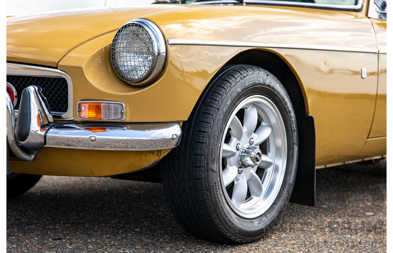 01/1974 M.G MGB GT 2d Coupe Harvest Gold 1.8L