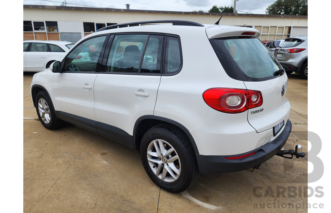 6/2011 Volkswagen Tiguan 125 TSI 5NC MY11 4d Wagon White 2.0L