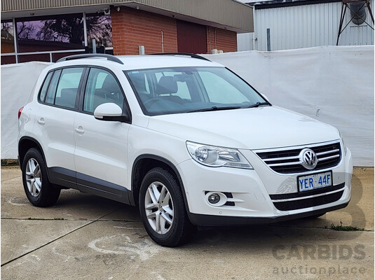 6/2011 Volkswagen Tiguan 125 TSI 5NC MY11 4d Wagon White 2.0L