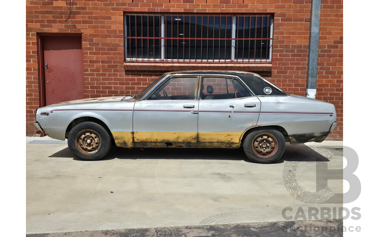 8/1976 Datsun 240k GL HGC110 4d Sedan Black / Silver Metallic 2.4L