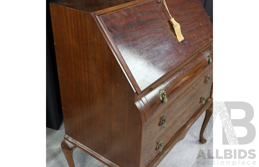 Oak Drop Front Elevated Bureau