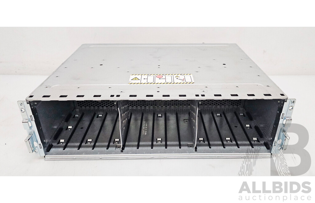 EMC (KTN-STL3) 15-Bay Hard Drive Array