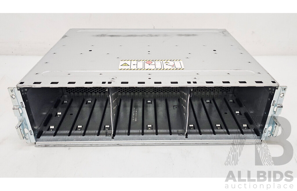 EMC (KTN-STL3) 15-Bay Hard Drive Array