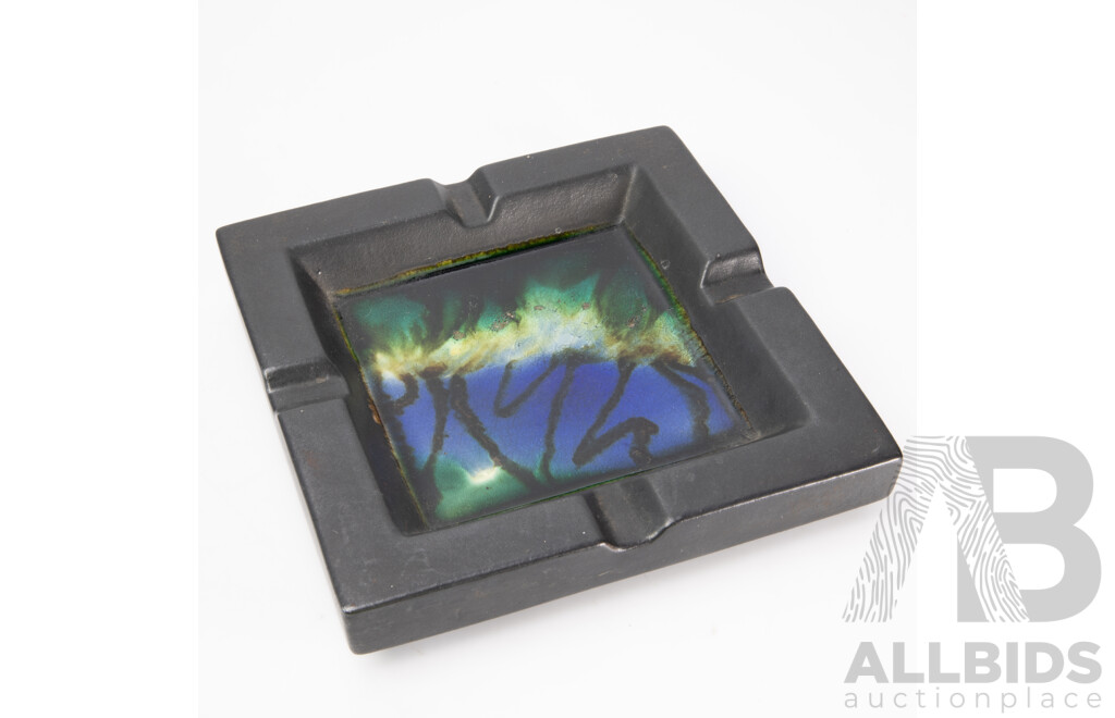 Australian Studio Pottery Ashtray Gunda Pottery