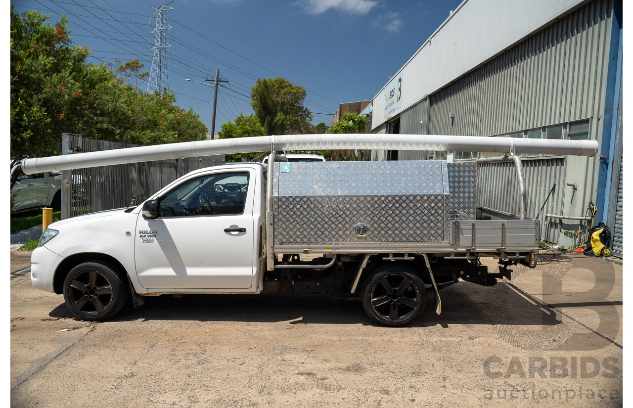 9/2008 Toyota Hilux Workmate TGN16R 07 UPGRADE C/Chas White 2.7L