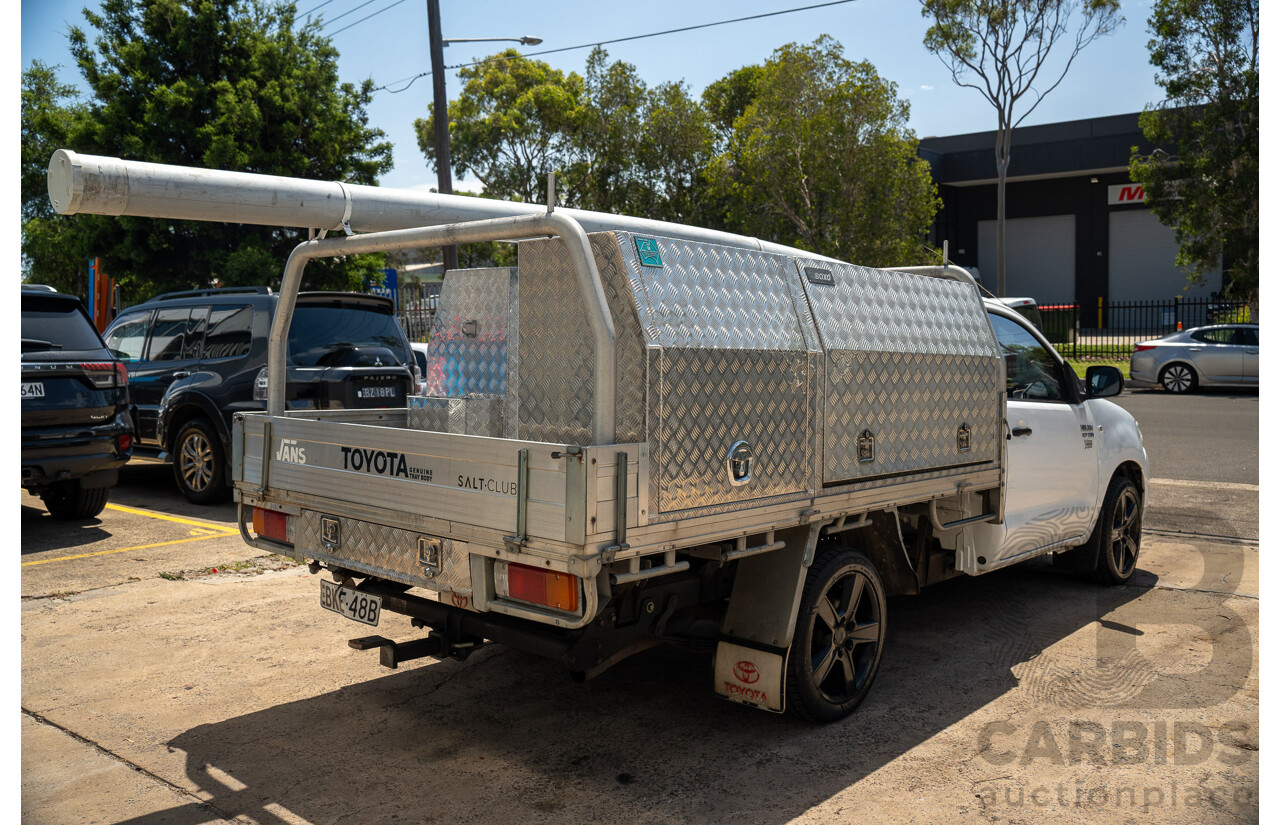 9/2008 Toyota Hilux Workmate TGN16R 07 UPGRADE C/Chas White 2.7L