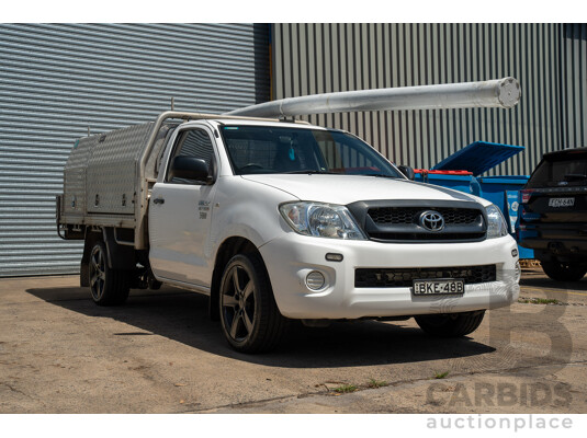 9/2008 Toyota Hilux Workmate TGN16R 07 UPGRADE C/Chas White 2.7L