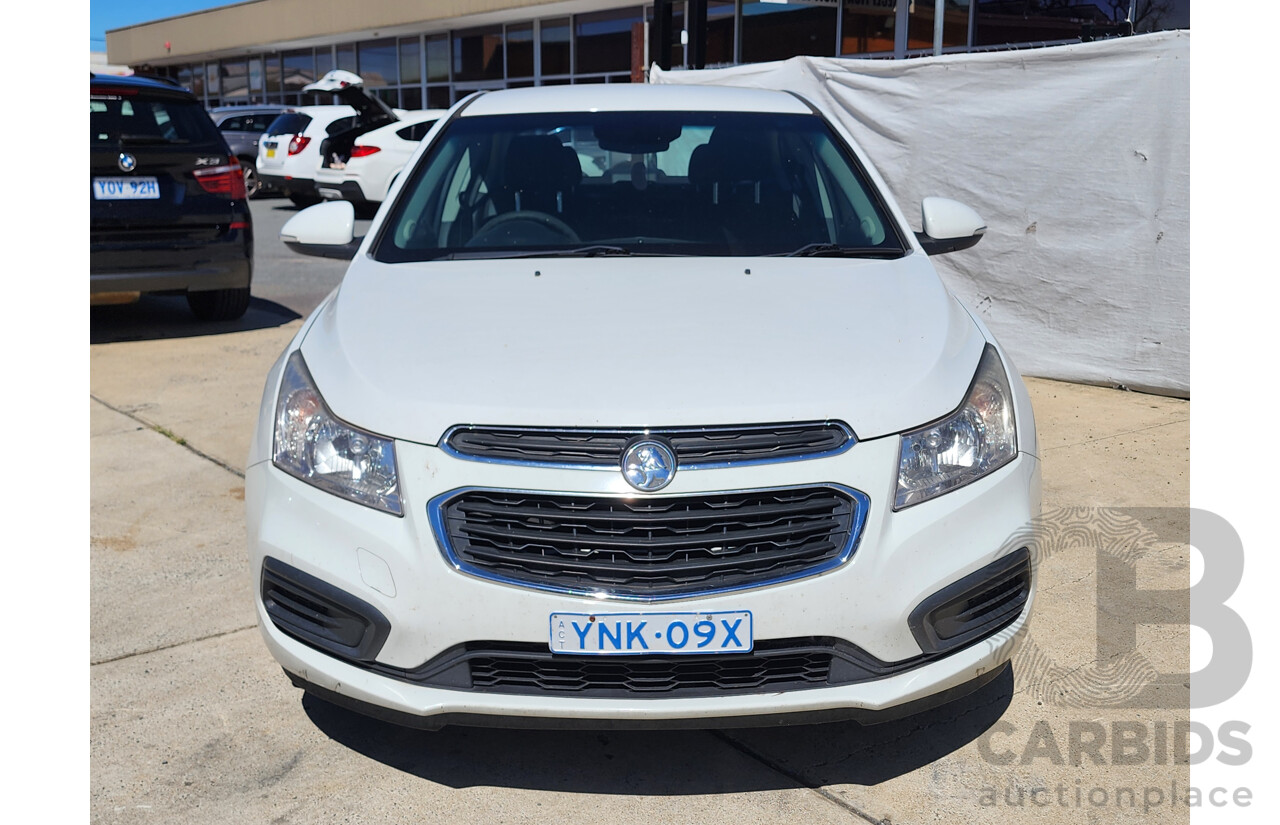 11/2015 Holden Cruze Equipe JH MY15 4d Sedan White 1.8L