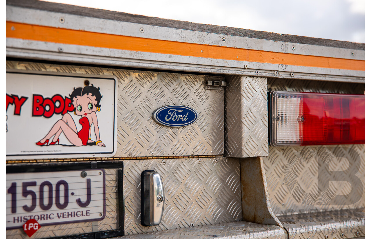 1/1979 Ford F100 Custom Tabletop Utility Tangerine Orange V8 5.8L - Dual Tank LPG Conversion