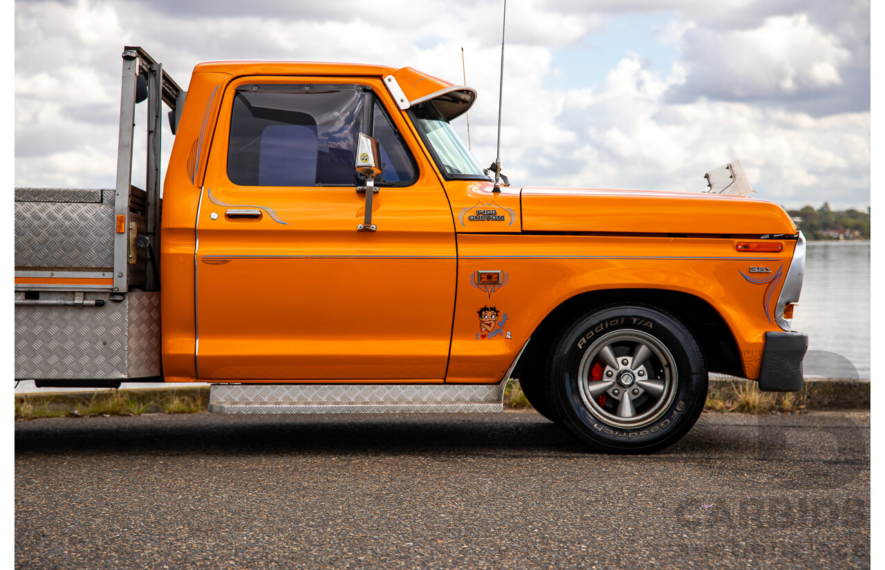 1/1979 Ford F100 Custom Tabletop Utility Tangerine Orange V8 5.8L - Dual Tank LPG Conversion