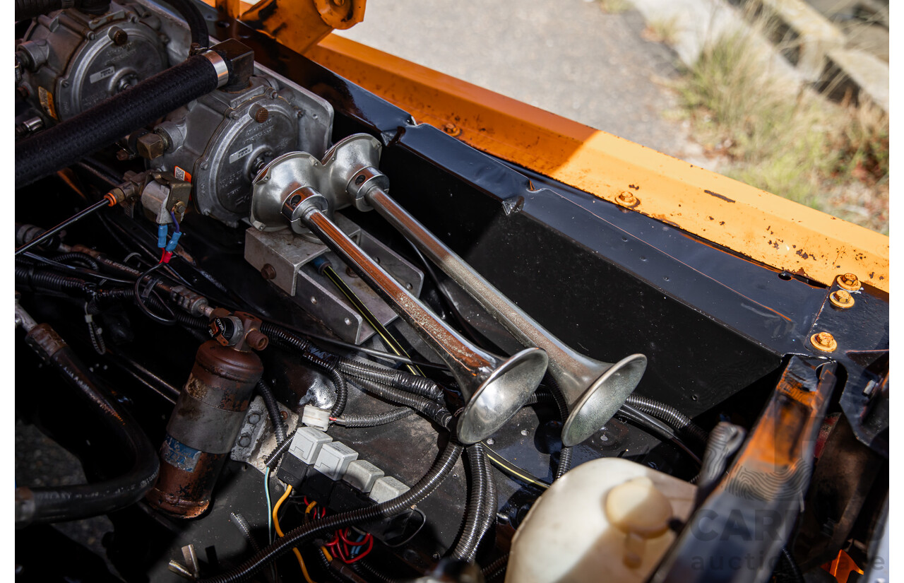 1/1979 Ford F100 Custom Tabletop Utility Tangerine Orange V8 5.8L - Dual Tank LPG Conversion