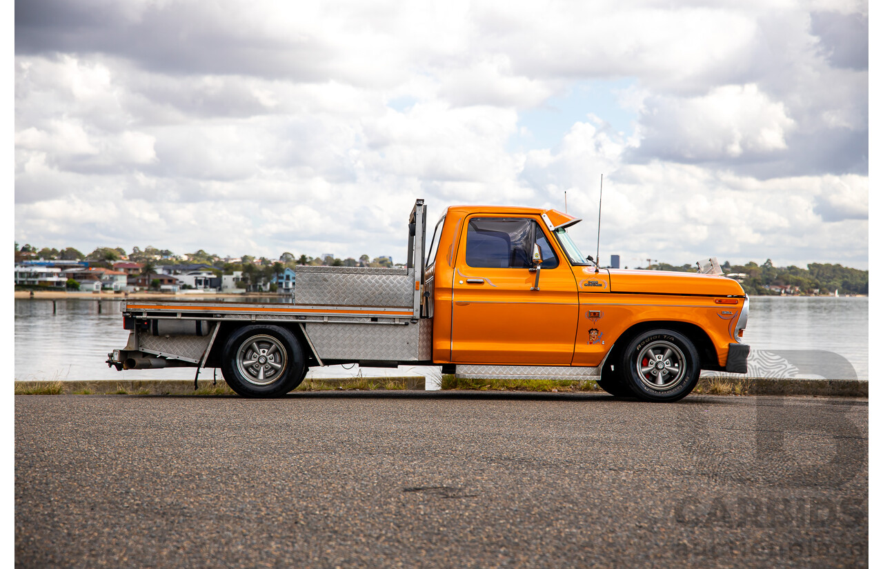 1/1979 Ford F100 Custom Tabletop Utility Tangerine Orange V8 5.8L - Dual Tank LPG Conversion