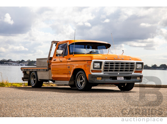 1/1979 Ford F100 Custom Tabletop Utility Tangerine Orange V8 5.8L - Dual Tank LPG Conversion