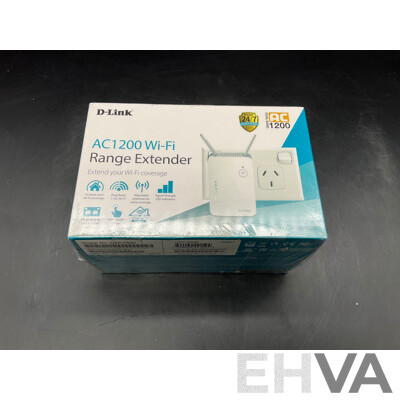 D-LINK AC1200 Wifi Range Extender - ORP $129