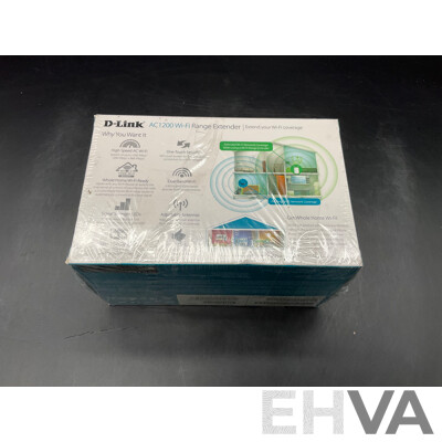 D-LINK AC1200 Wifi Range Extender - ORP $129