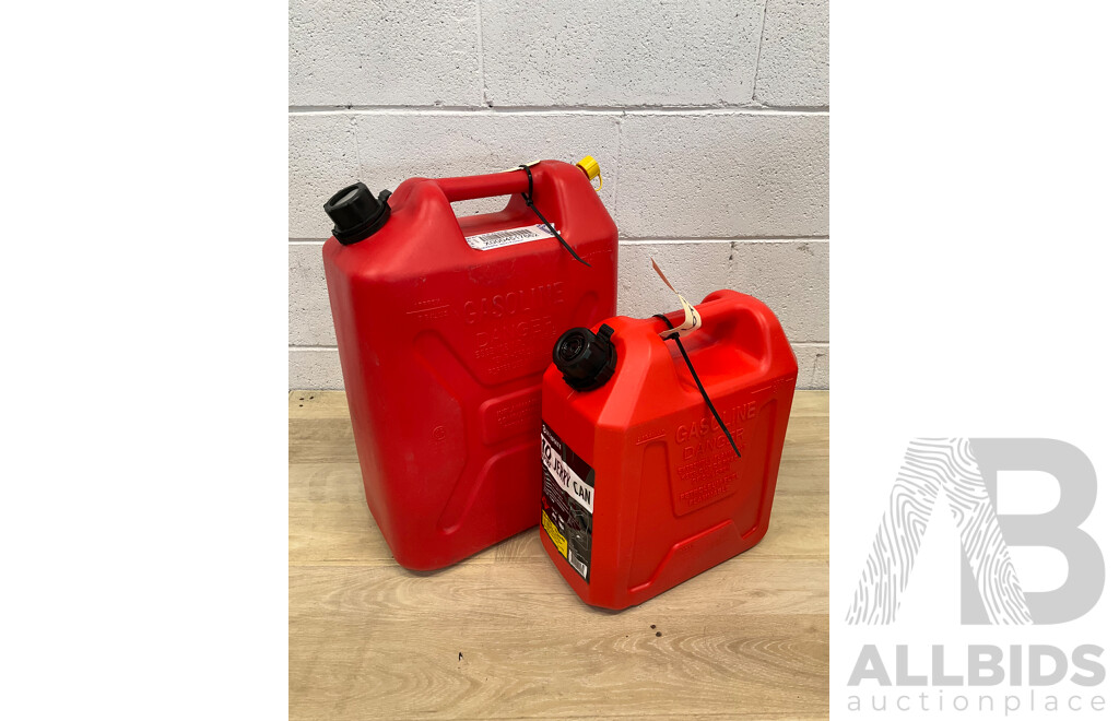 Jerry Can 20L and 10L - Lot of 2