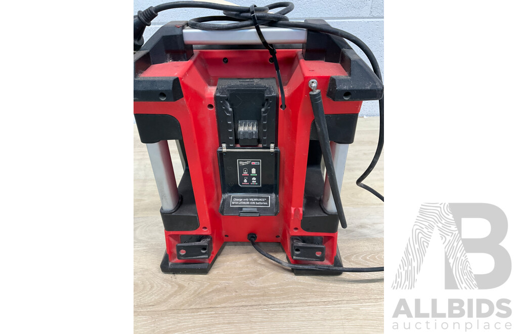 MILWAUKEE 18V Bluetooth Job Site Radio/Charger Skin (M18RC-0) - ORP $438