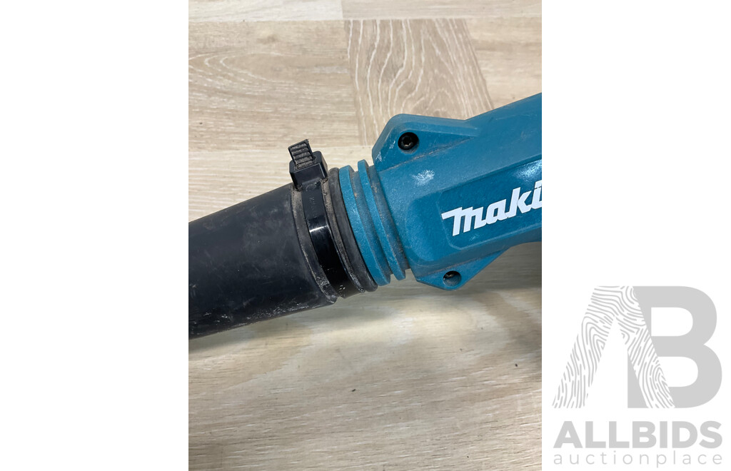 MAKITA (DHP482) 18V Li-ion Cordless Hammer Driver Drill, MAKITA 18V Blower, MAKITA 3.0Ah Battery - Lot of 3