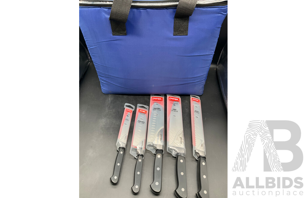 PYREX Cooking Knifes and Insulation Bag - Lot of 6