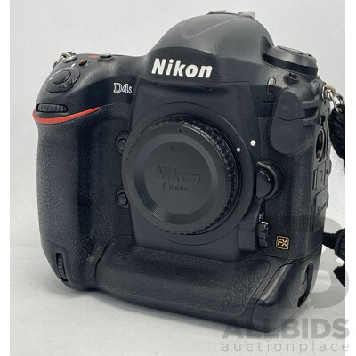 Nikon D4s Digital Camera - Body Only