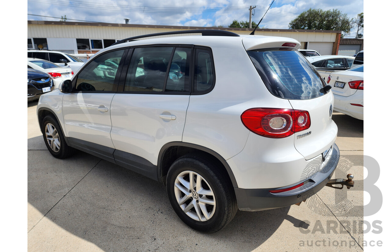 1/2009 Volkswagen Tiguan 103 TDI 5NC MY09 4d Wagon White 2.0L